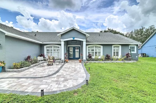 Florida Family Home w/ Dock on Saw Mill Lake! - parking