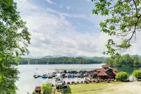 Modern Little Bear Cottage at Santeetlah Lake!