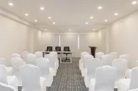 D Square Statue of Unity Kevadia, a member of Radisson Individuals Hotels in Narmada