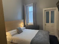 Diamonds Inn