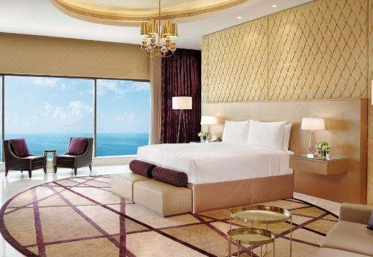 아지만 호텔 전경