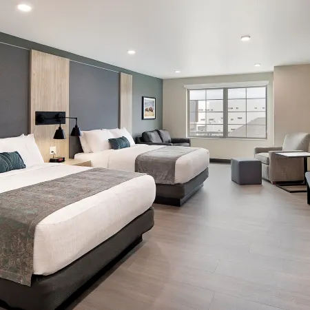 ClubHouse Hotel & Suites Rapid City