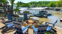 Bearcat Bungalows Two Homes One Rental, Sleep 22 - parcheggio