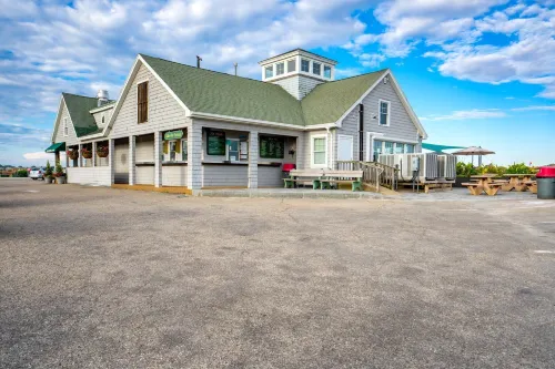 Shore Delight Studio for 2!