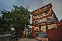 Hotel Dev Vilas , Agra