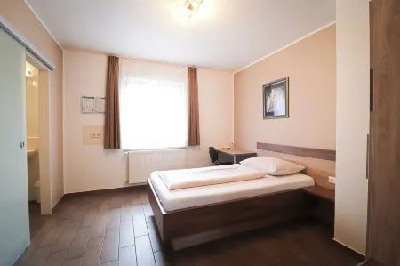 Frühstückspension Wernberg Отели в г. Ossiach