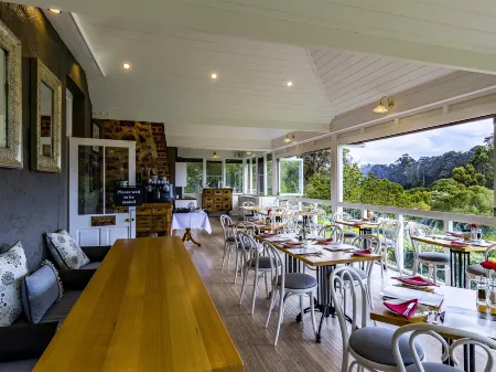 Grand Mercure Basildene Manor Accor Vacation Club Apartments Отели в г. Гнарабап