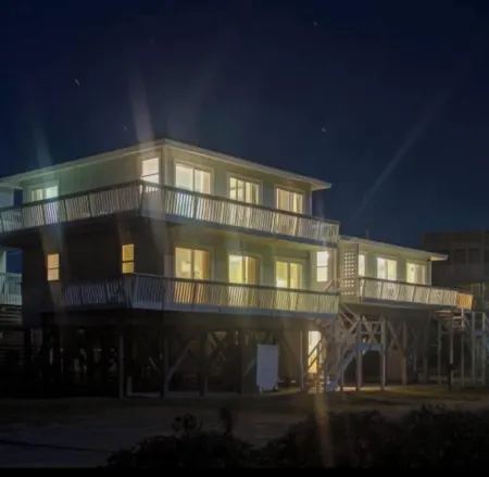 Semi-Oceanfront Beach Cottage II. Access across street to shops and restaurants