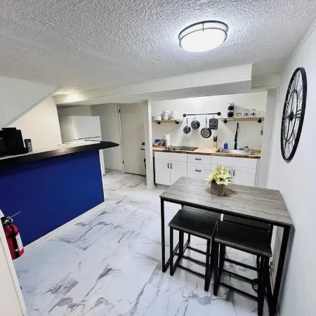 Rock House Retreat *Freshly Renovated*