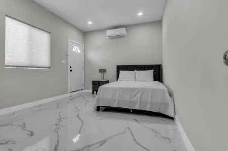 Spacious & New House in Stanton near all Theme Park