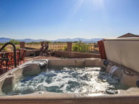 Beautiful Benson Getaway with Hot Tub Hotels in Benson