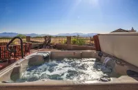 Beautiful Benson Getaway with Hot Tub