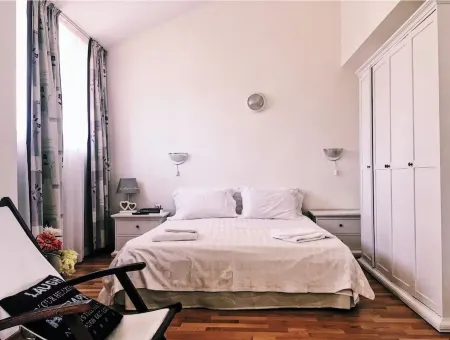 Pool-view, spacious and modern two bedroom suite in Elit 1 Complex Sunny Beach Отели в г. Несебыр