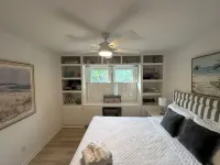 Cheerful townhome near Isle of Palms, Sullivans Island, Charleston & Shem Creek.