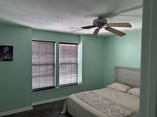 Spacious 2 bedroom with balcony Hotel a Laurel