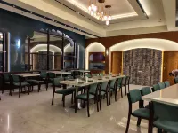 Hotel Opal Courtyard