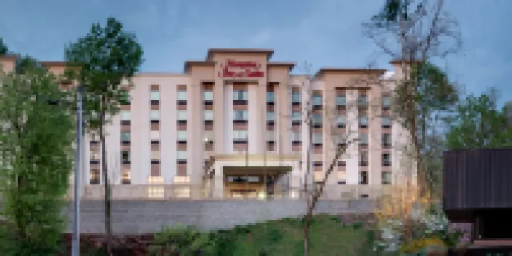 Hampton Inn & Suites Knoxville Papermill Drive