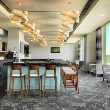 DoubleTree by Hilton Cedar Rapids Convention Complex