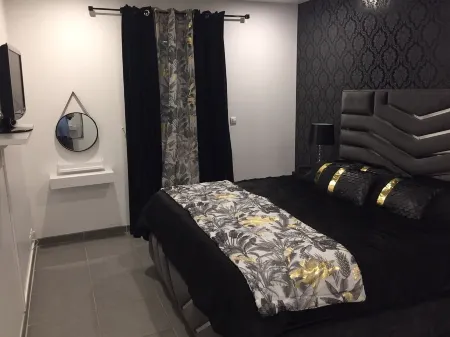 Private villa with private pool Отели рядом с достопримечательностью «Castle Auzias»