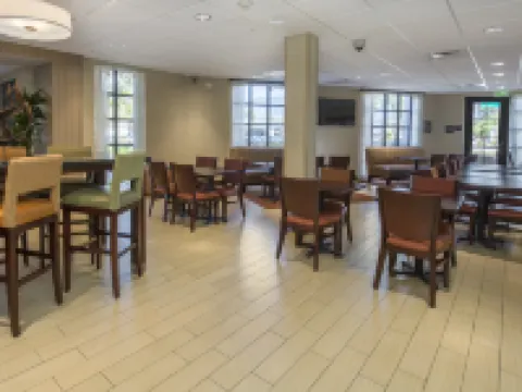 Hampton Inn by Hilton Santa Barbara/Goleta Hotels in Goleta