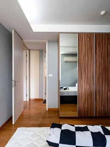 รูปภาพของ2-bedroom condo in phenomenal Krung Thep Maha Nakhon with AC, fitness room