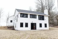 Erin Hills Area Perfect Golf & Wedding Getaway! Check Out Special Pricing