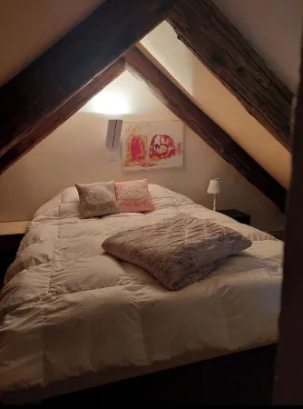 Between sky and forest - romantic chalet in nature Отели в г. Bosco Gurin