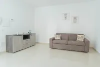 Familienidylle auf Sizilien, Pozzallo 300 Meter vom Strand, Neubau