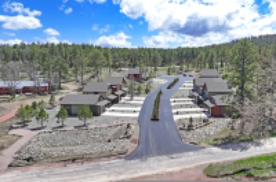 Saddle Up For Luxury - 15 Minutes to Mt Rushmore