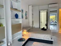 Beautiful air-conditioned studio, sea view, swimming pool and park Hôtels à proximité de : Ile de Bendor