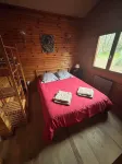 Chalet 10min from the ocean on large wooded grounds! Ideal for families!
