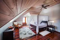 Nonsuch Bay 3 bedroom duplex private apartment Отели в г. 