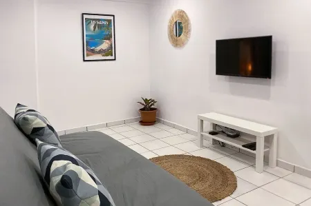 Petite location sympathique, accueillante et confortable dans le sud de l’île Отели в г. Ривьер-Сале
