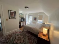 Warm, Charming 3Br House w Fenced Yard in Quiet Neighborhood Close to Everything Hotels in East Longmeadow