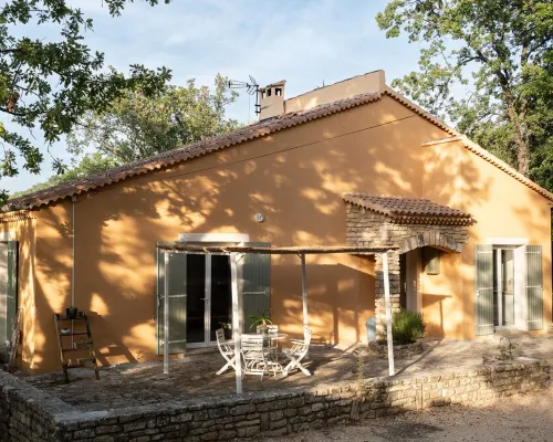 Ravissant Mas à Saignon Très Confortable, Piscine, Grand Parc, Animaux Acceptés 阿普特酒店