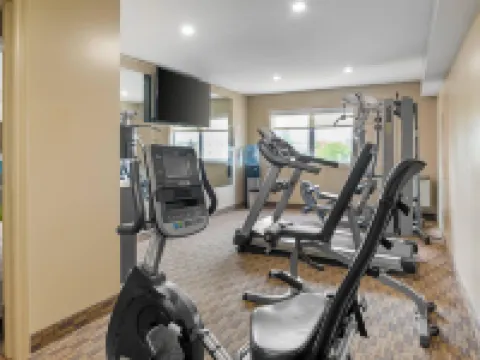 Quality Inn & Suites Hotels in Gloucester County