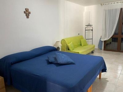 100 meters from the crystal clear sea of Isola delle femmine and a stone's throw from downtown