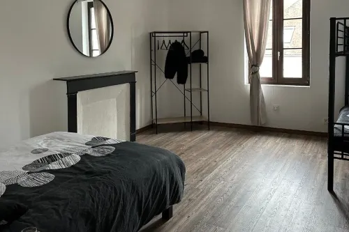 The Postcard - ZooBeauval/Châteaux de la Loire Hôtels à : Meusnes