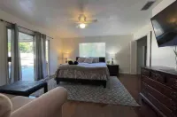 Cheerful 6 bedroom home with indoor fireplace.