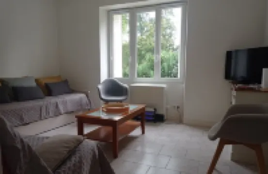 Repos au Bord de L'eau en Famille ou Seul Même Accompagné de vos Animaux