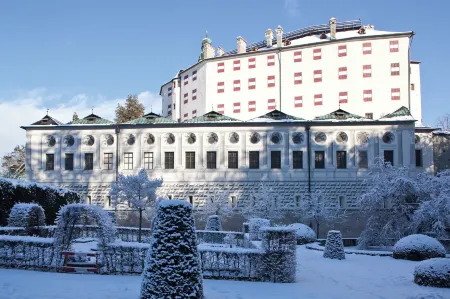 Alp Art Hotel Götzens Отели в г. Гемайнде Фёльс