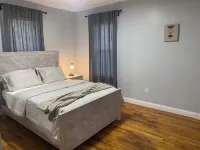 Spacious 4-bedroom apartment with AC, WiFi in phenomenal Boston Hotels in Mattapan