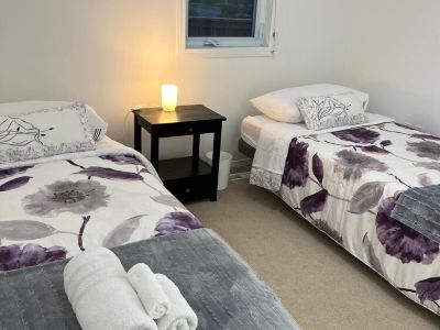 Spacious 4BedroomHome with Modern Amenities and ScenicViews perfect for Families