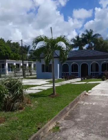 Luxury Villa for Families and groups - with beach access