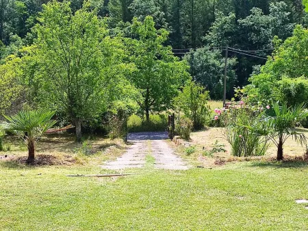 Toskana Haus in Bigliolo mit Toller Aussicht, Garten, Sonne, in Flussnähe