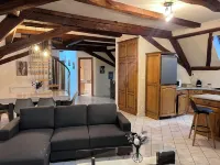 Large fully-equipped apartment 3 bedrooms 3 double beds 2 bathrooms