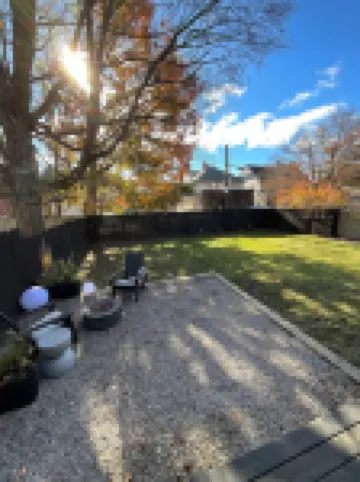 Modern Comfort in the Heart of Cherry Hill 鄰近DeVos Place的酒店