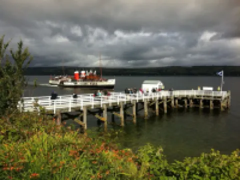 Comfortable  studio apartment Blairmore near Dunoon. Views to Pier & Loch Long. Hotels in Dunoon