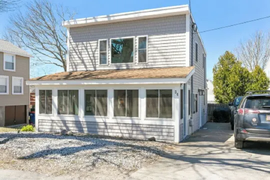 Beach, Breeze & Bunk Beds. FamilyFun Steps to the Shore. Dog-Friendly, GameWall.