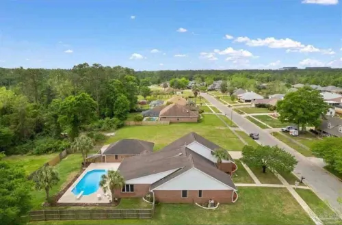 HOMESTEADERS PARADISE: Furnished 5BR/3BA w/ pool, xlarge yard near NAS Pensacola